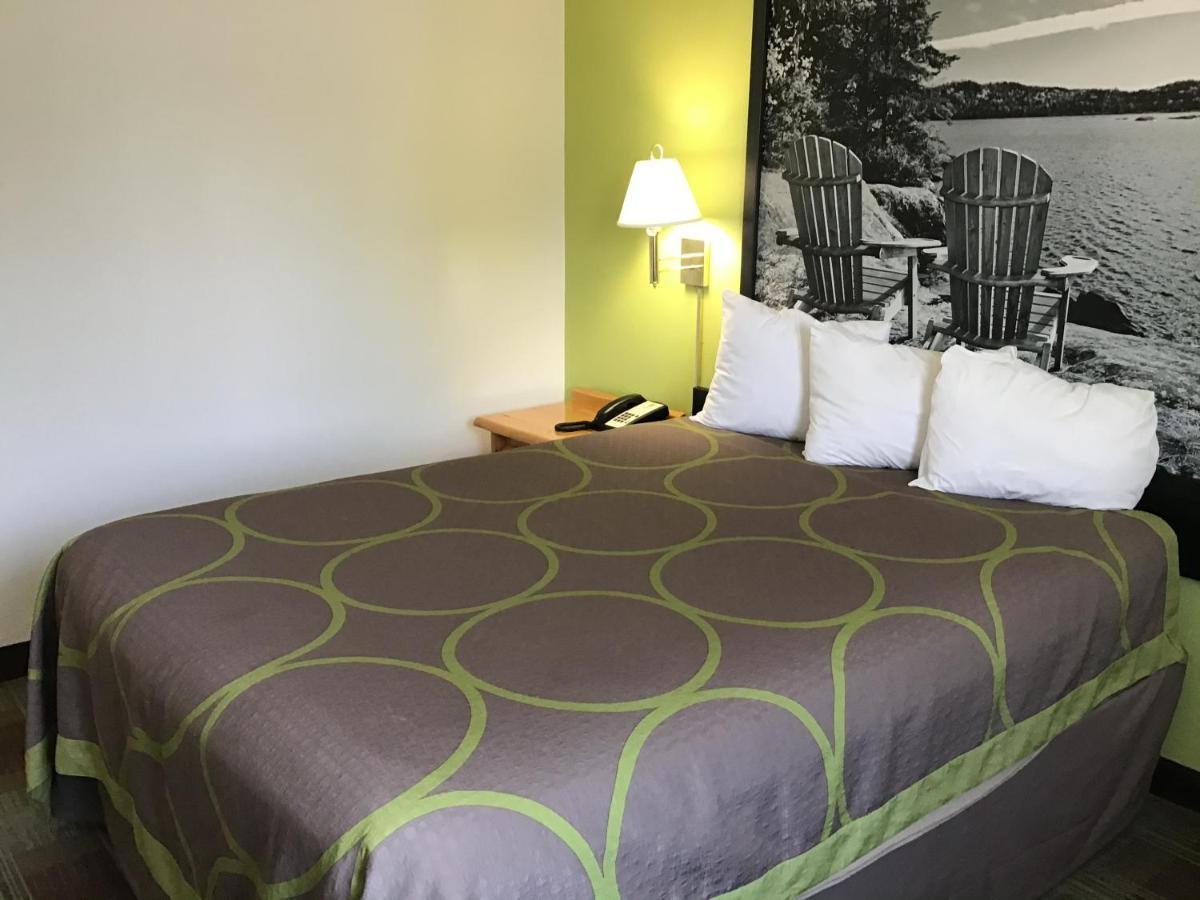 Super 8 By Wyndham Powell Hotel Ngoại thất bức ảnh
