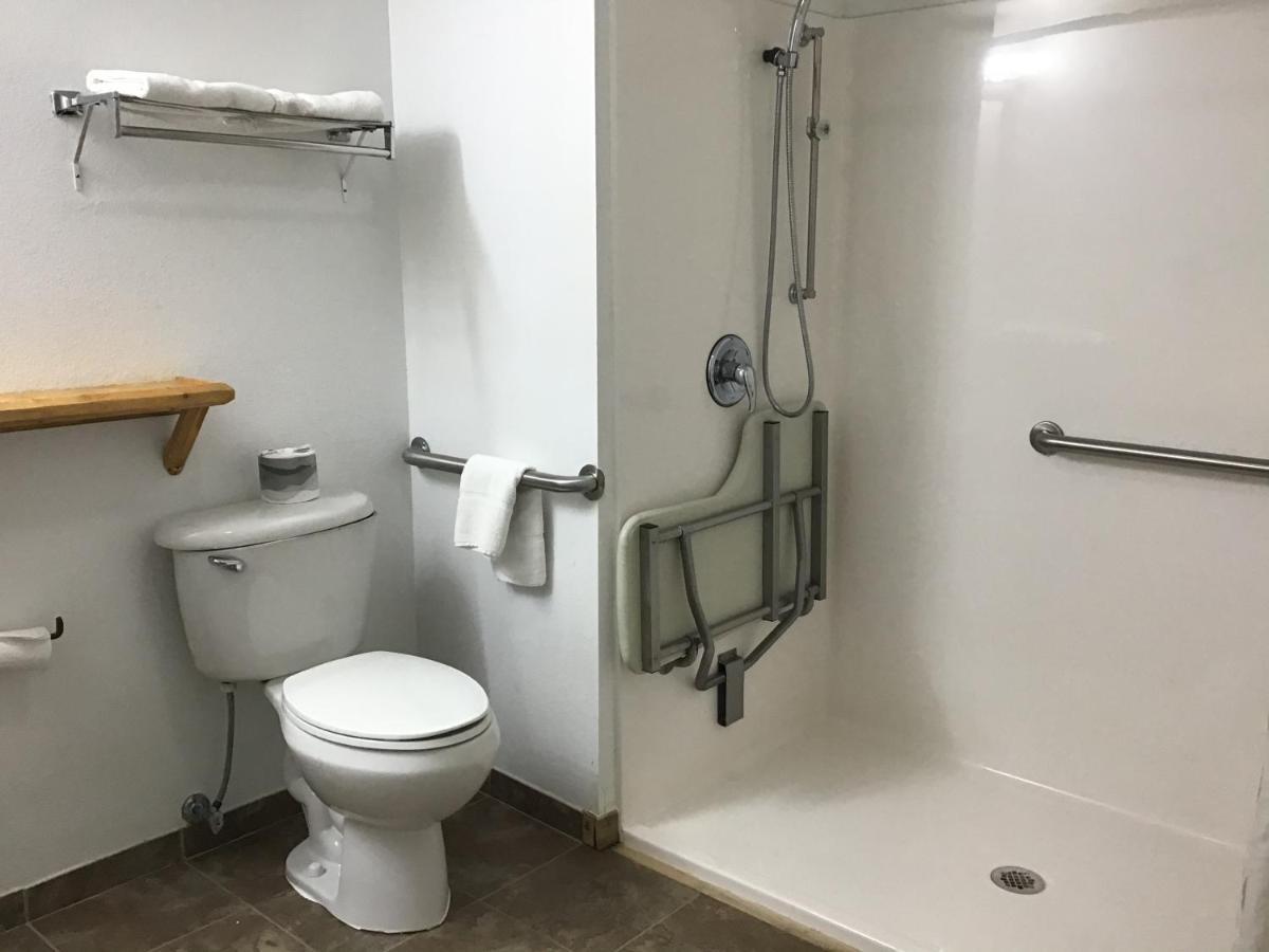 Super 8 By Wyndham Powell Hotel Ngoại thất bức ảnh