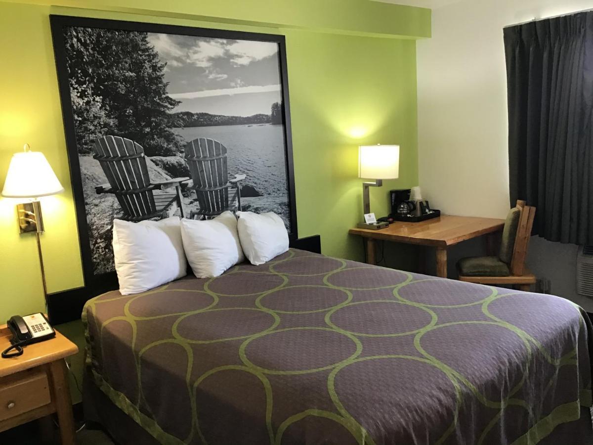 Super 8 By Wyndham Powell Hotel Ngoại thất bức ảnh