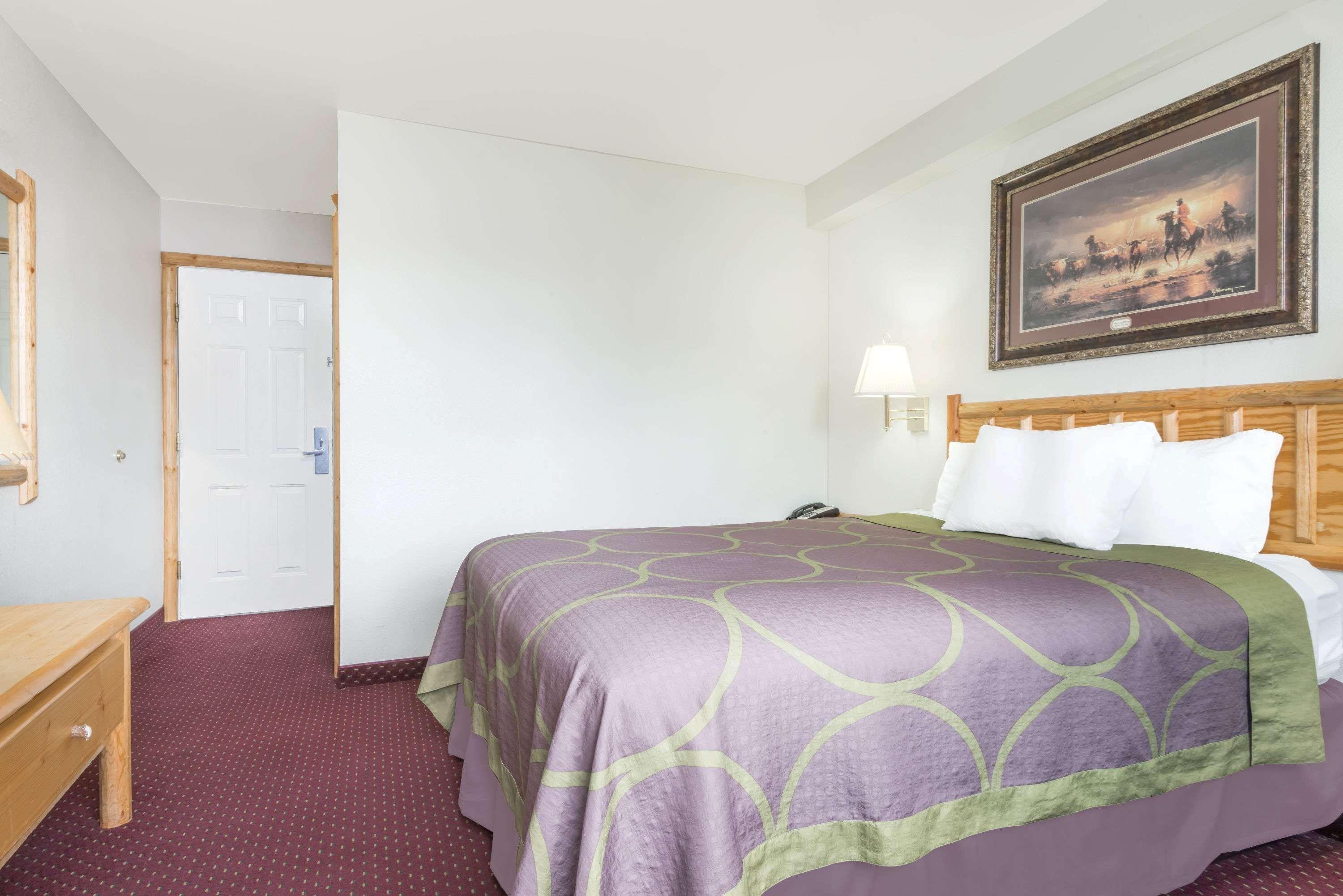 Super 8 By Wyndham Powell Hotel Ngoại thất bức ảnh